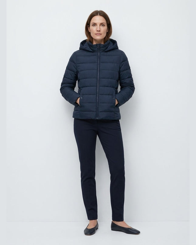 Jakne me tegela e kaltër e mbyllët për Femra - Model Front