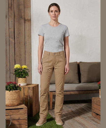 Pantallona outdoor Kafe për Femra - Model Front