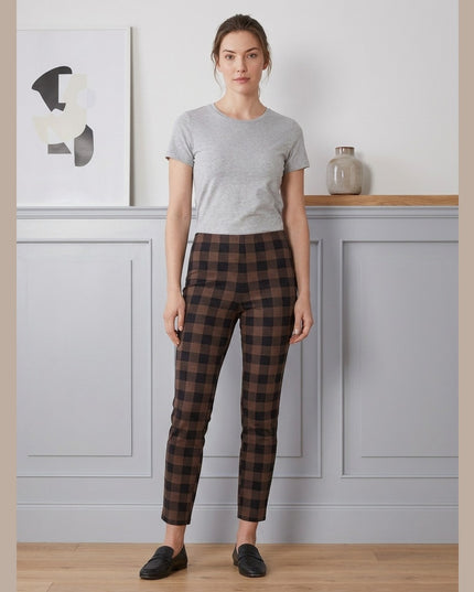 Pantallona Stretch me karro kafe dhe të zeza për Femra - Model Front