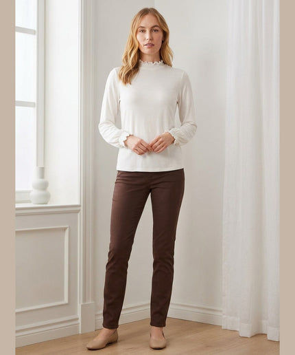 Bluzë krem për Femra - Model Front