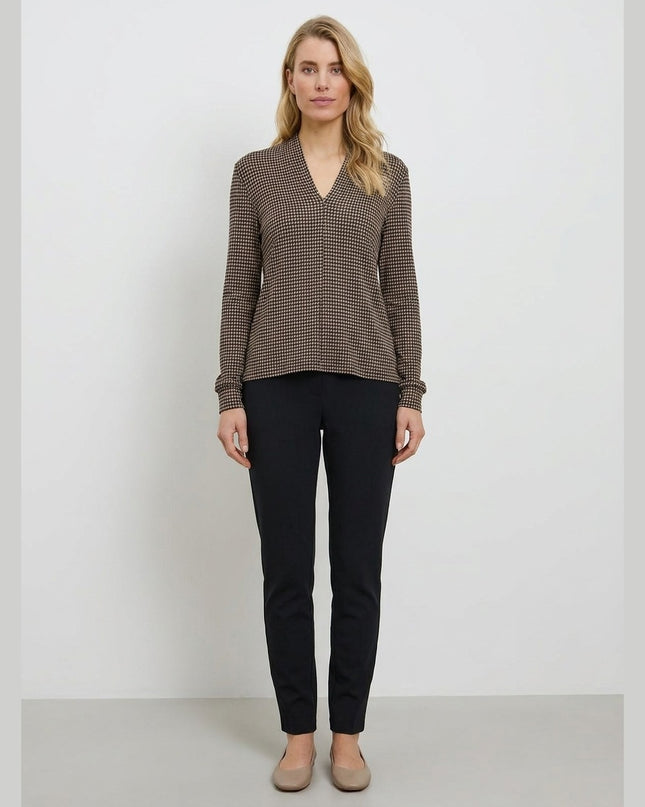 Bluzë këmishë e zezë-bezhë për Femra - Model Front
