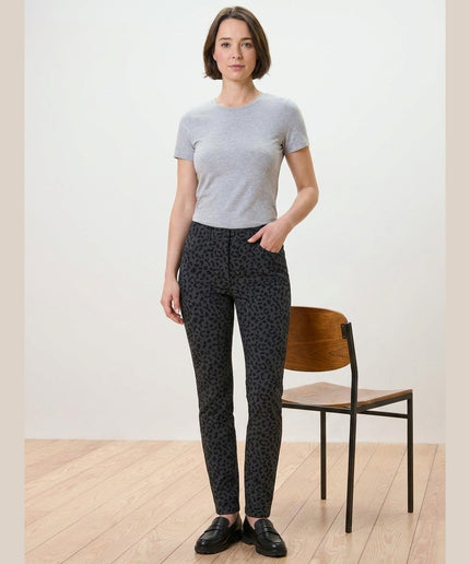 Pantallona Bengalin Gri e Errët për Femra - Model Front