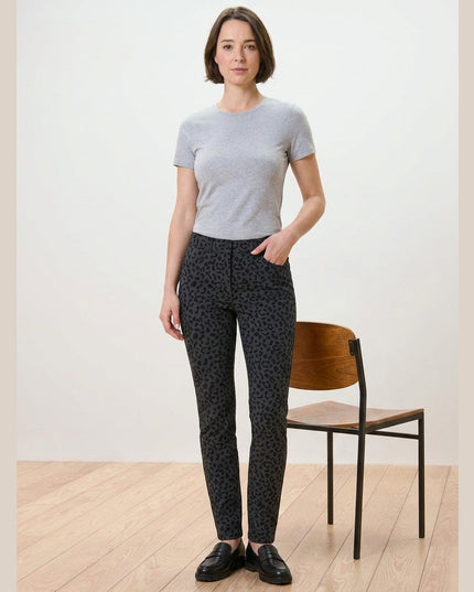 Pantallona Bengalin Gri e Errët për Femra - Model Front