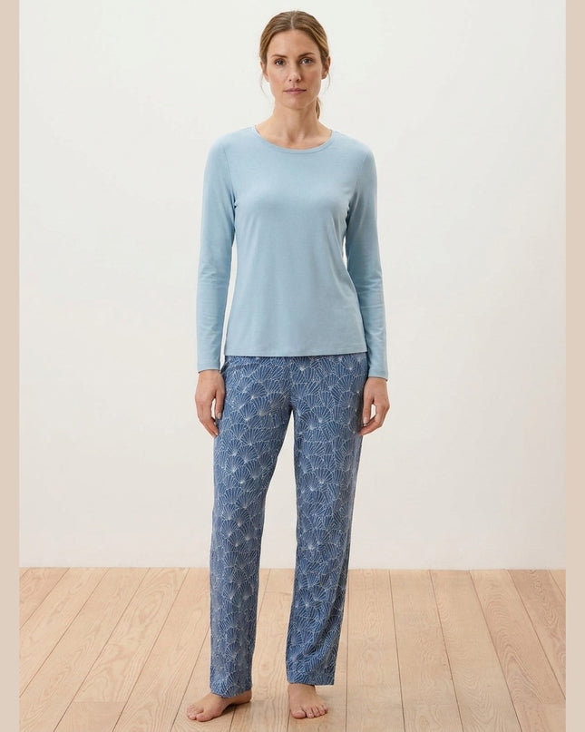Pizhame të kaltra me print për Femra - Model Front