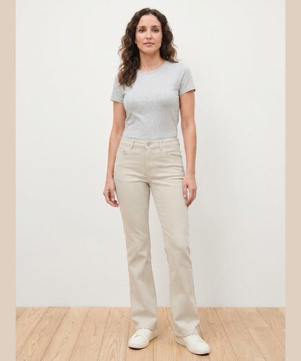 Xhinse Bootcut Krem për Femra - Model Front