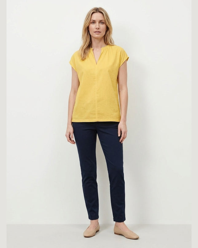 Bluzë me mëngë të shkurtra e verdhë për Femra - Model Front