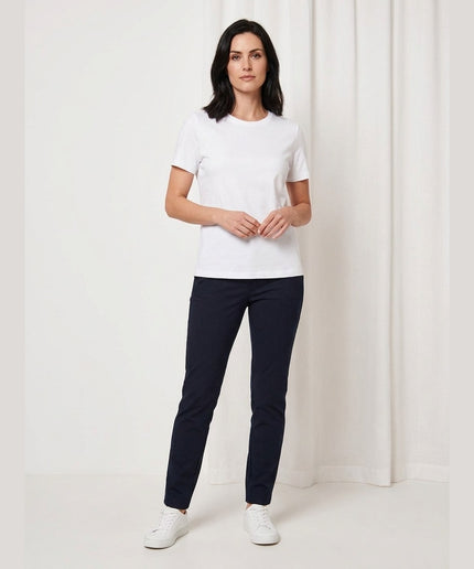 Maicë Basic ngjyrë krem për Femra - Model Front