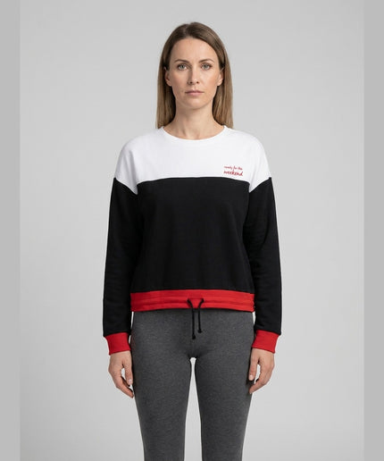 Sweatshirt zi e bardhë me detaje të kuqe për Femra - Model Front