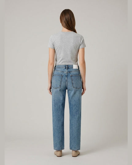Xhinse Straightfit Midblue Denim për Femra - Model Back