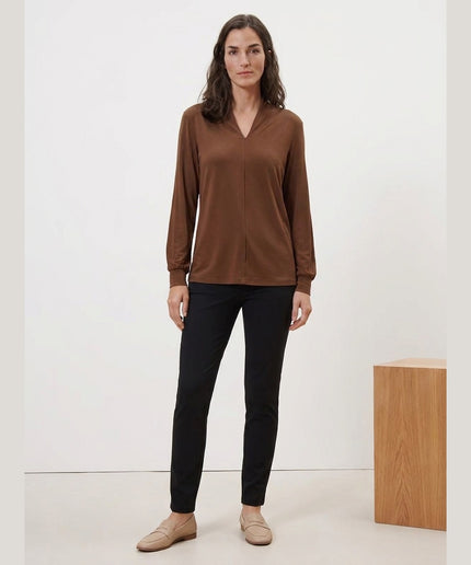 Maicë me mëngë të gjata me jakë V ngjyrë konjak për Femra - Model Front
