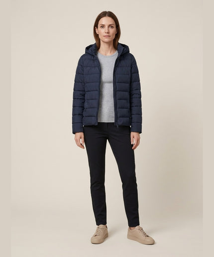 Jakne me tegela e kaltër e mbyllur për Femra - Model Front