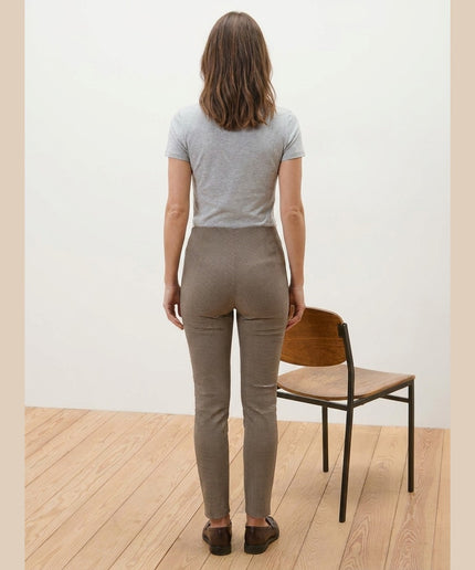 Pantallona Stretch Zezë-Bezhë për Femra - Model Back