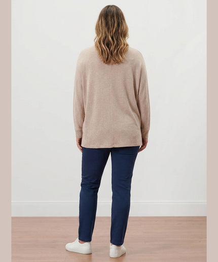 Maicë me mëngë lakuriq bezhë e përhimtë për Femra - Model Back