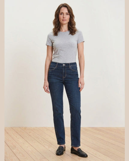 Xhinse Straight të kaltra të errëta për Femra - Model Front
