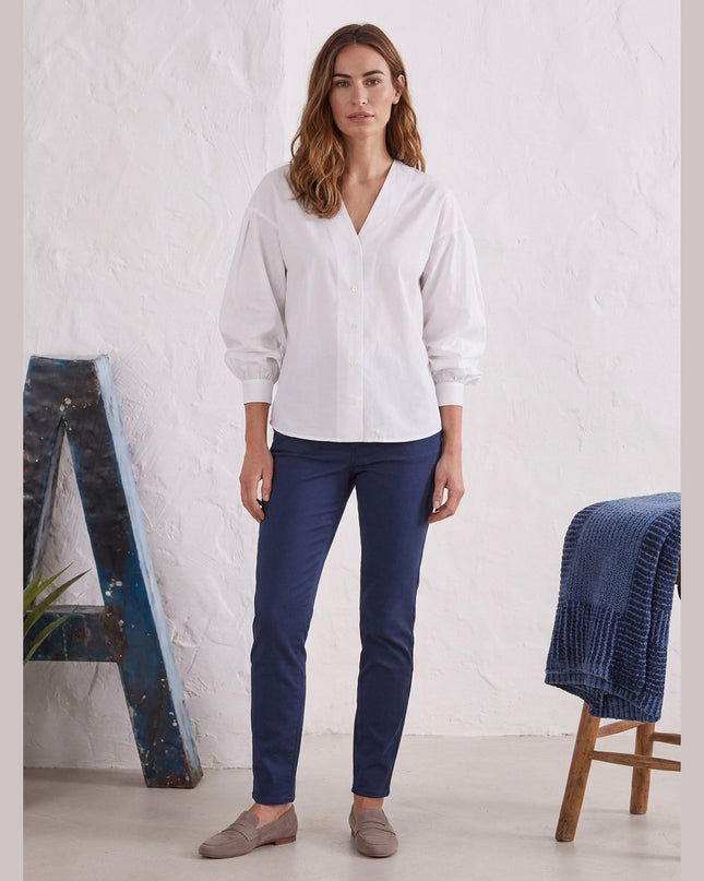 Bluzë popline e bardhë për Femra - Model Front