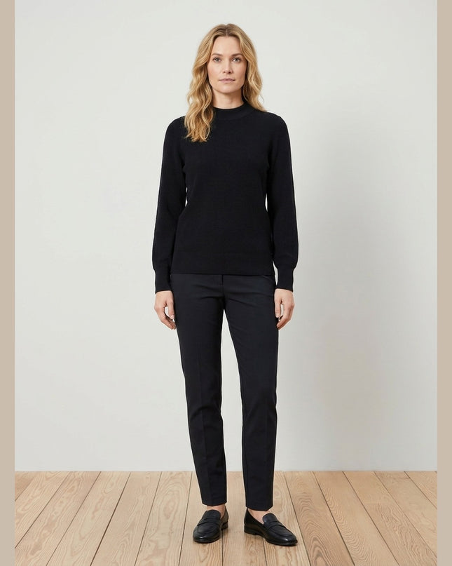Pulovër me thurje të hollë i zi për Femra - Model Front