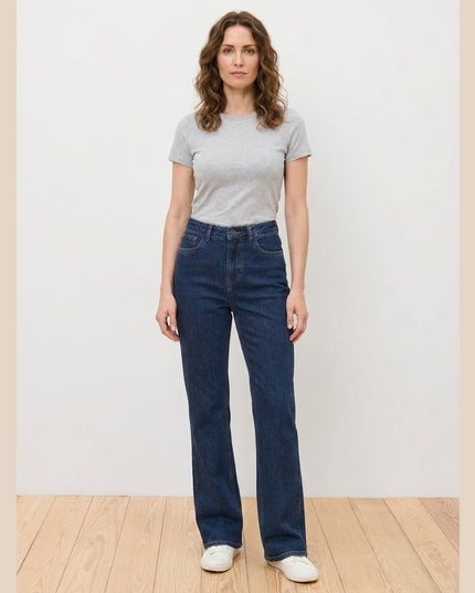 Xhinse Bootcut Kaltër e Errët për Femra - Model Front