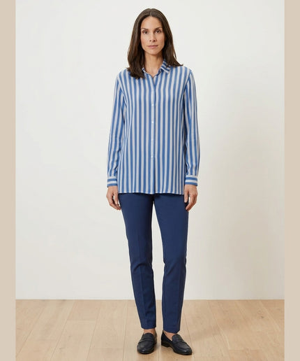 Bluzë me vija e kaltër e çelët dhe krem për Femra - Model Front