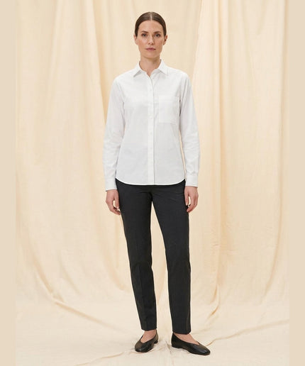 Këmishë e bardhë për Femra - Model Front