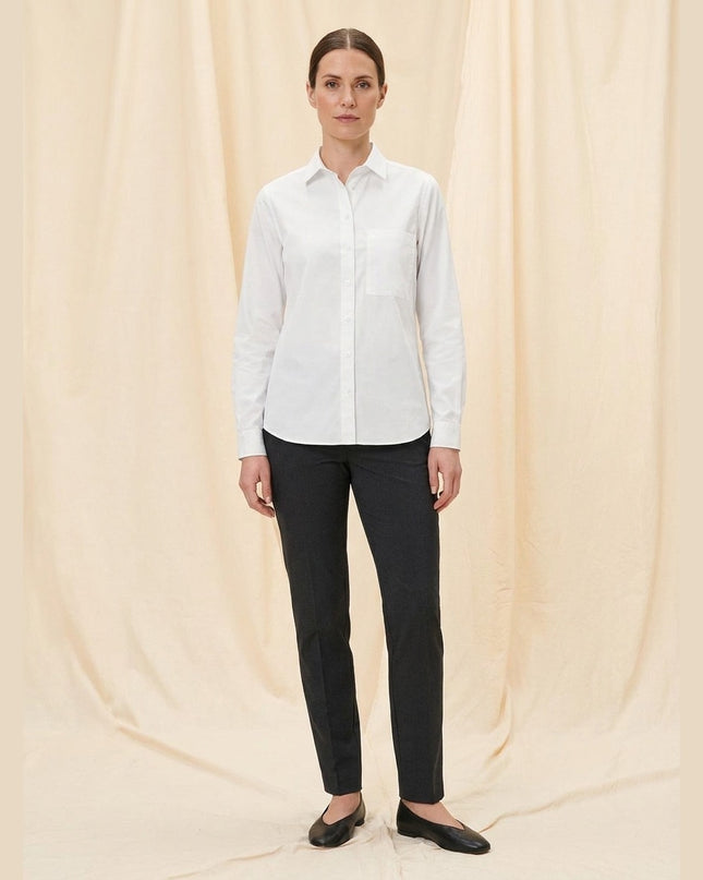 Këmishë e bardhë për Femra - Model Front