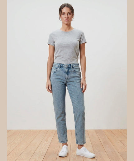Xhinse e kaltër e çelët për Femra - Model Front
