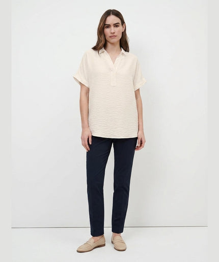 Bluzë e bardhë krem për Femra - Model Front