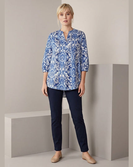 Bluzë Tunikë Bardhë e Kaltër për Femra - Model Front