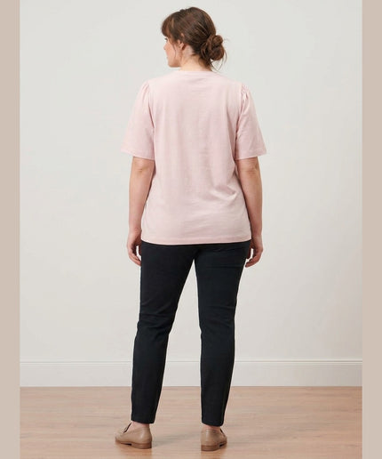 Maicë me rrudhje ngjyrë rozë për Femra - Model Back